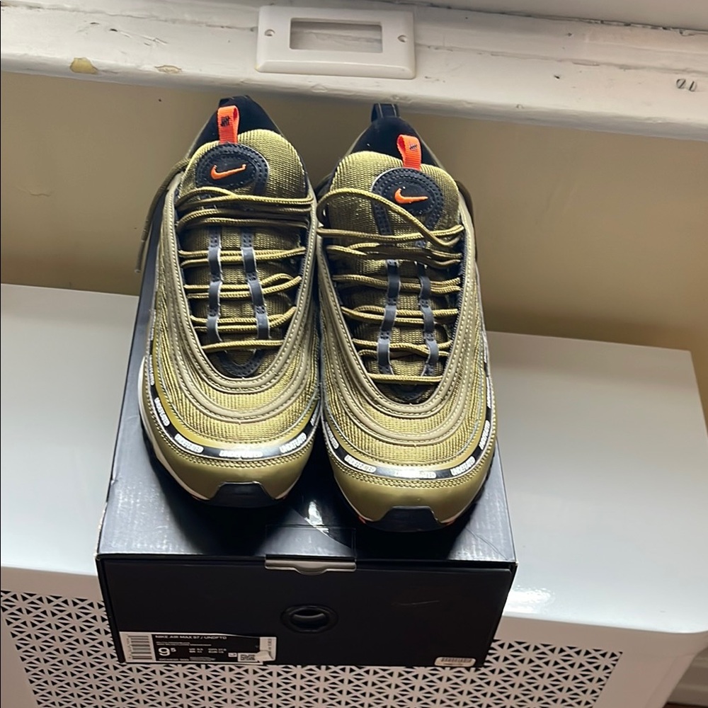 Nike air max 97 x undefeated